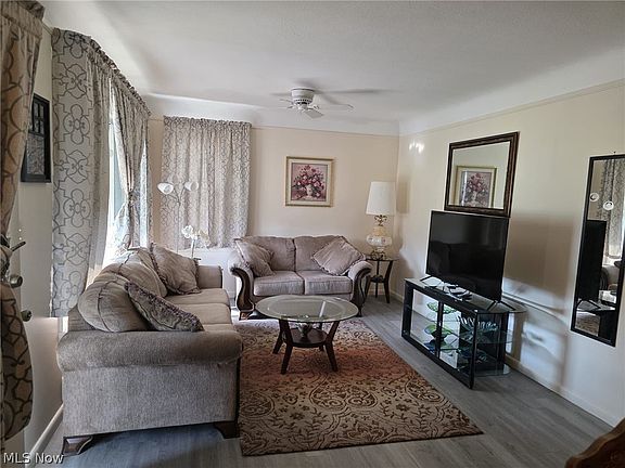 2nd image of 10839 Prospect Rd