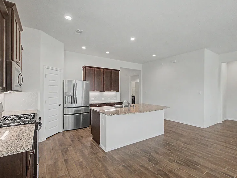 15404 Bicknells Thrush Ct — Photo 8