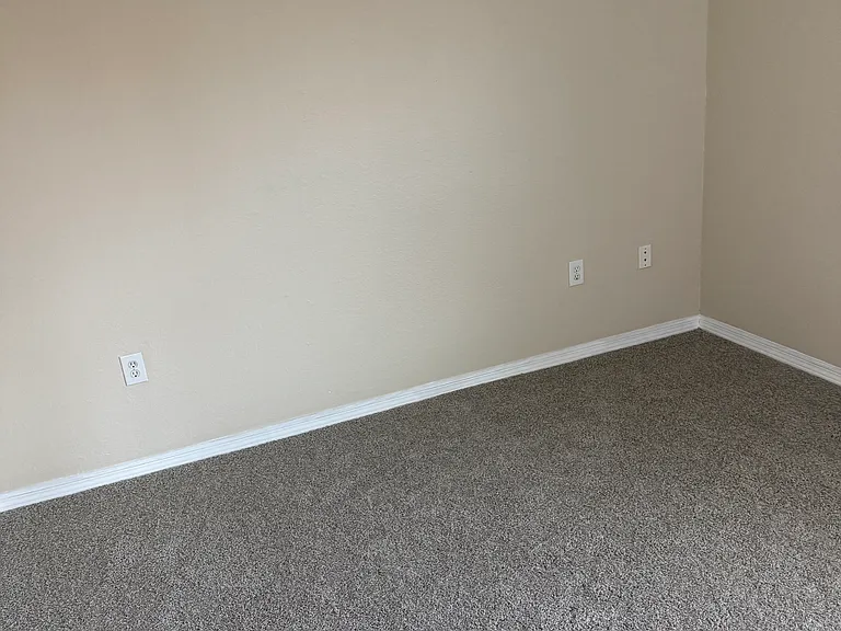 5475 Vineland Rd #8313 — Photo 38
