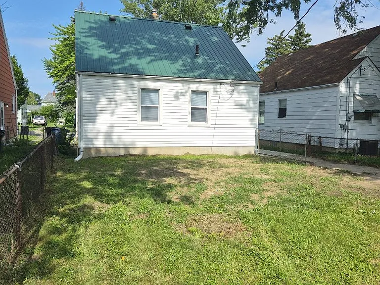 3550 Wersell Ave — Photo 8
