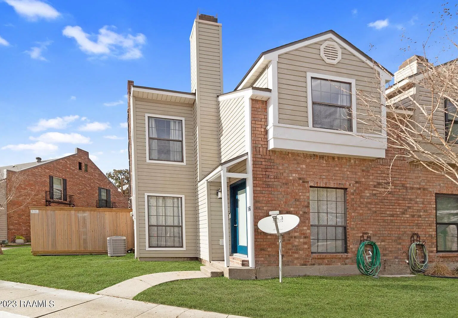 4620 W Congress St — Photo 1