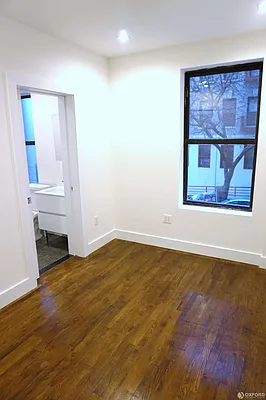 Rented by Oxford Property Group | media 28