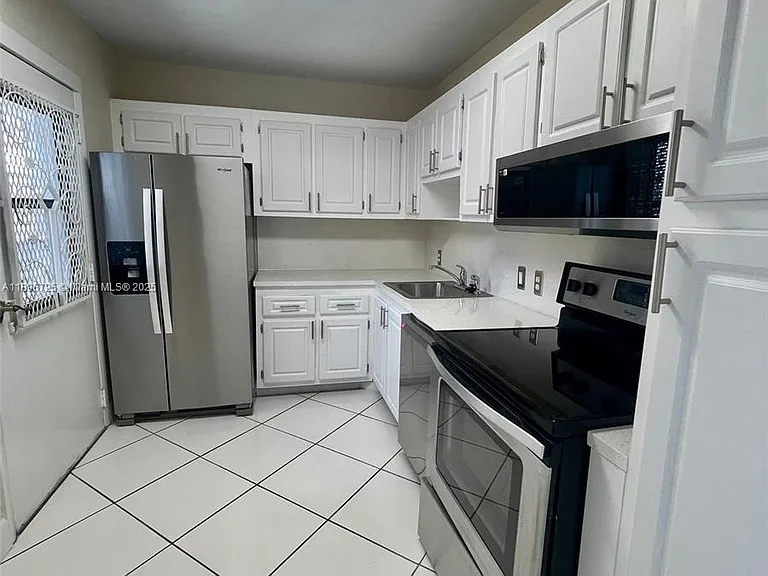20400 W Country Club Dr #608 — Photo 5