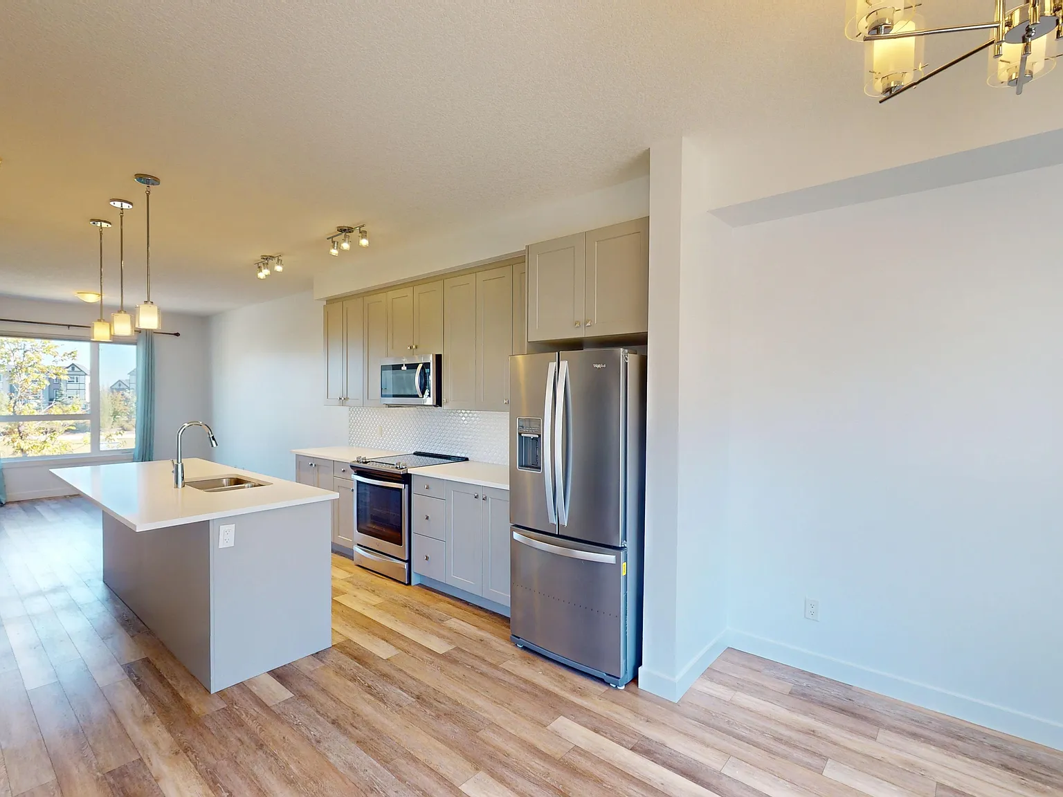 136 Evanscrest Manor NW — Photo 3
