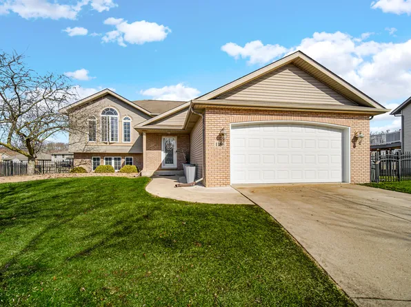 1188 Independence Dr, Hobart, IN 46342