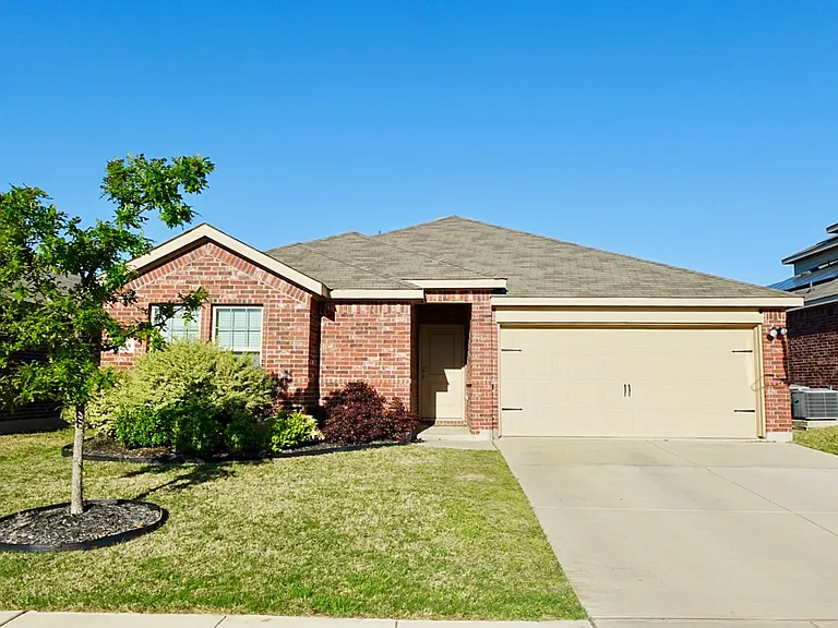 3625 Cody Ln — Photo 1