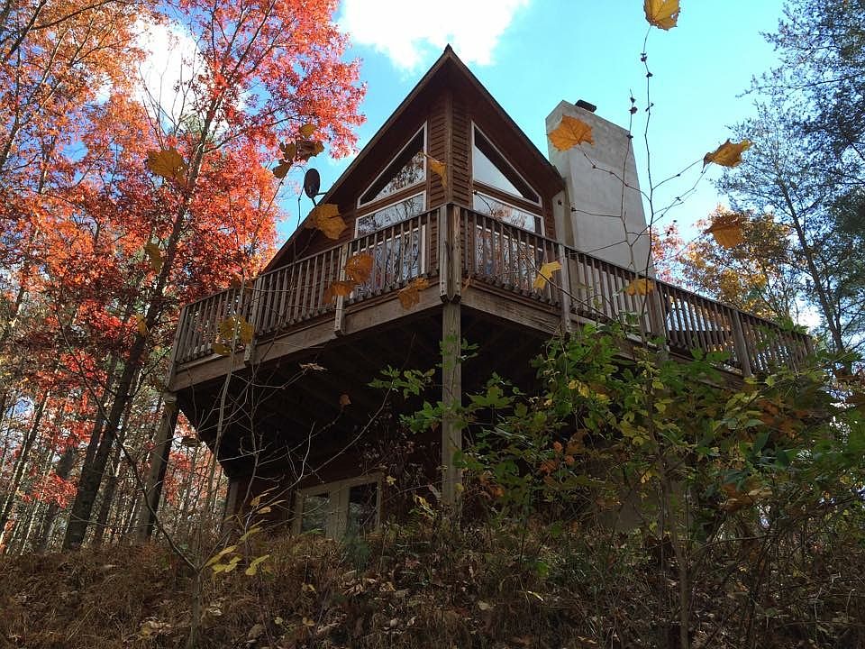 2nd image of 189 Whipporwill Rd