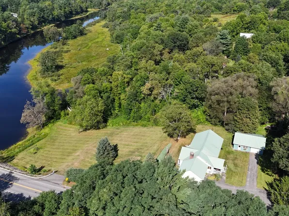 9 Bog Road, New Portland, ME 04961