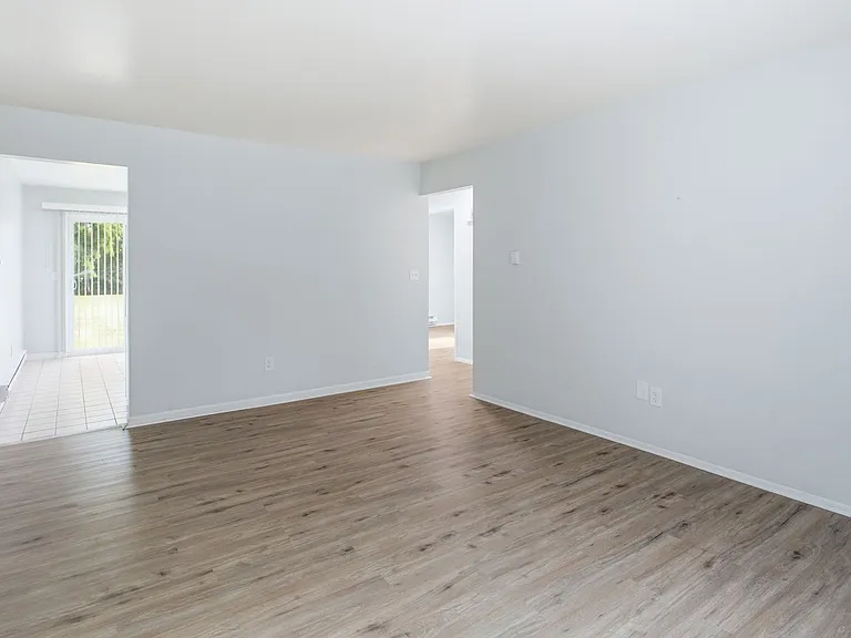 365 Granger Rd — Photo 6