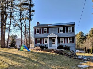 137 Robin Hill Rd, Chelmsford, MA 01824