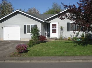 359 S 72nd St, Springfield, OR 97478
