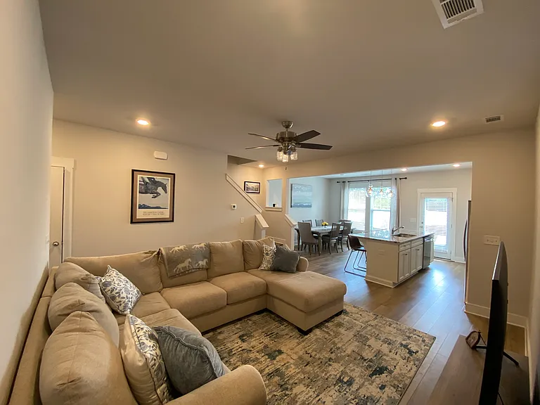 163 Shallons Dr — Photo 2
