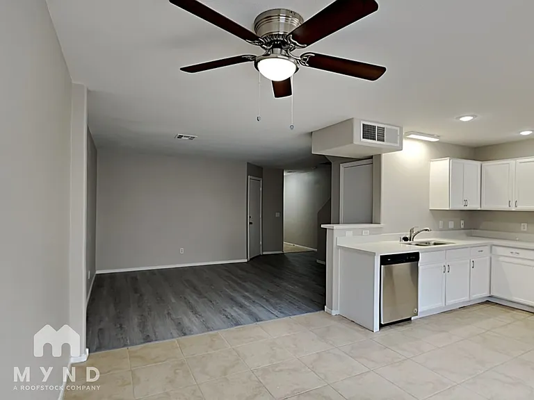 3379 Dragon Fly St — Photo 7