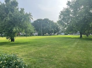 6S312 Old Eola Rd, Eola, IL 60519