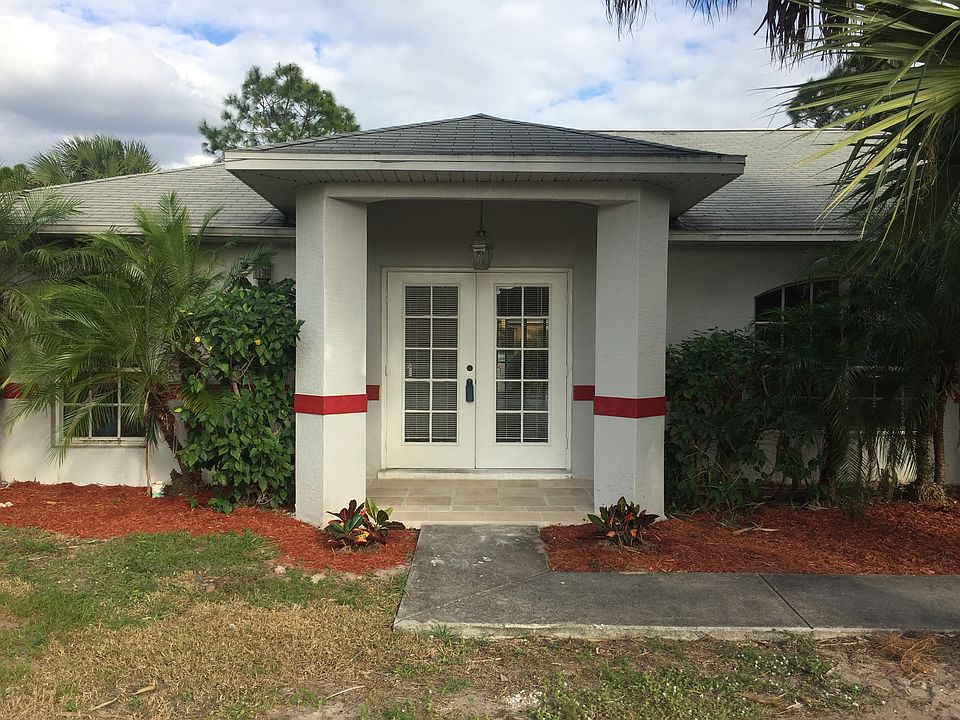 1st image of 382 Clairidge Cir