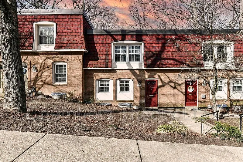 3 bed, 2.5 bath, 1815 sqft, $3,400 — Photo 1