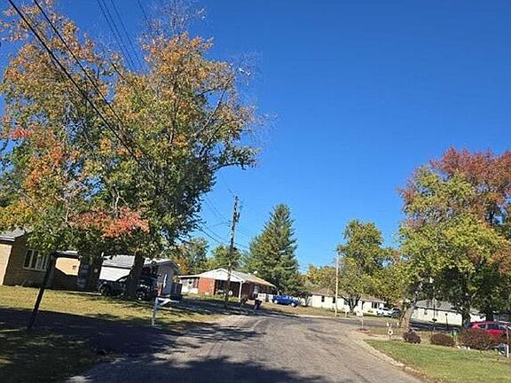 4th image of 815 Southmoor Pl