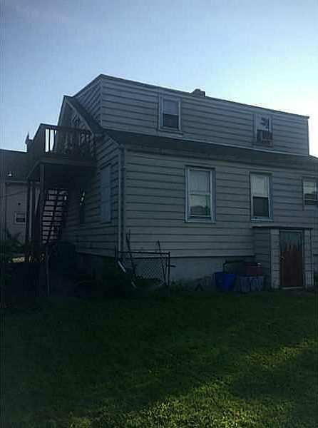2nd image of 11 Sue St