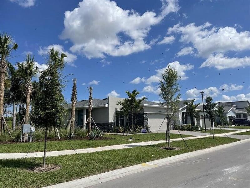 10670 SW Hensley St, Port Saint Lucie, FL 34987 Zillow