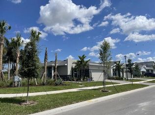 10670 SW Hensley St, Port Saint Lucie, FL 34987