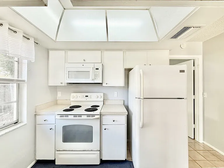 3777 Gatewood Dr — Photo 10