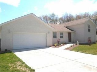 3342 Long Branch Dr, New Castle, PA