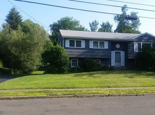 64 Lenape Rd, Pearl River, NY 10965