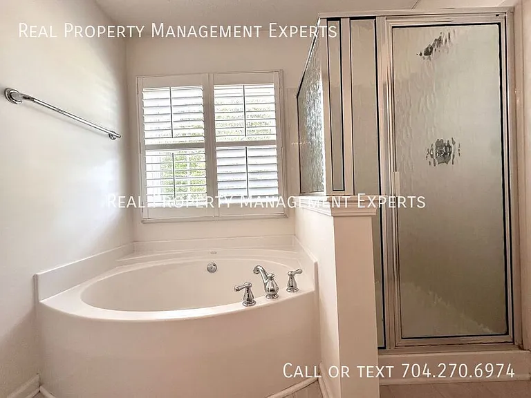 10834 Glenluce Ave — Photo 13