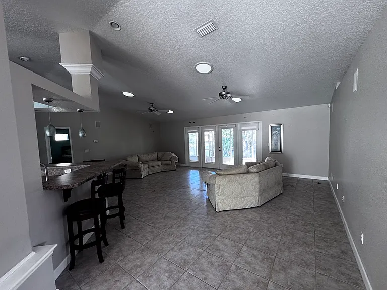 503 Ridgewood St — Photo 4