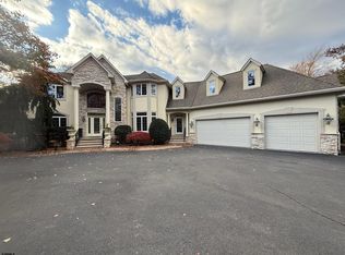 225 Old River Rd, Mays Landing, NJ 08330