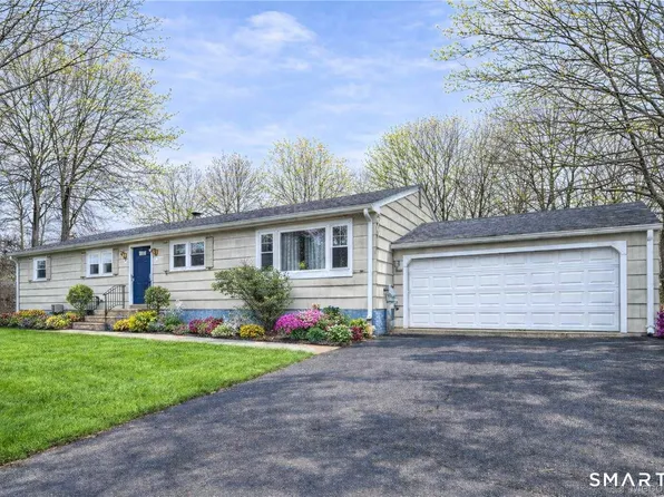 33 Wilford Road, North Branford, CT 06471