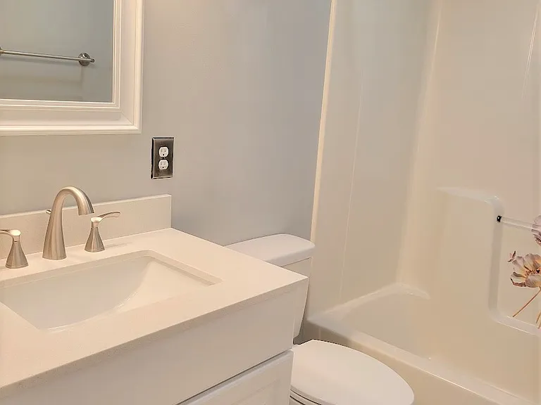 873 Oakmont Dr — Photo 17