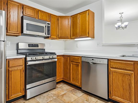 5th image of 20410 Shore Harbour Dr #6-D