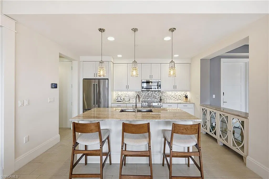 2 bed, 2.0 bath, 1529 sqft, $16,000 — Photo 3
