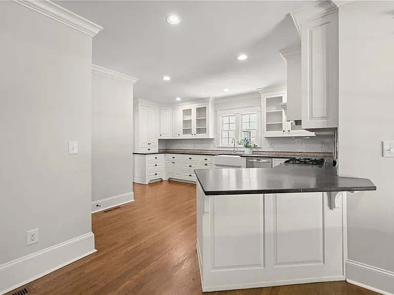 1785 Meadowdale Ave NE — Photo 16
