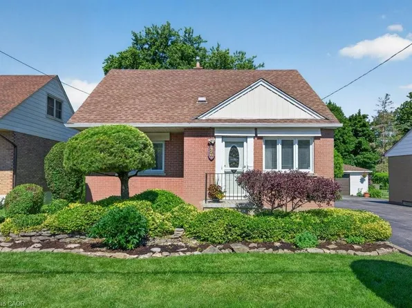 476 E 37th St, Hamilton, ON L8V 4B9