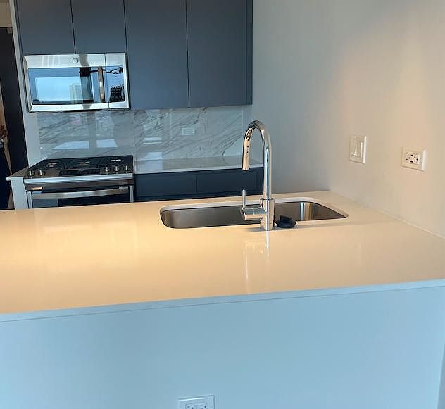 1st image of 766 N Milwaukee Ave #1