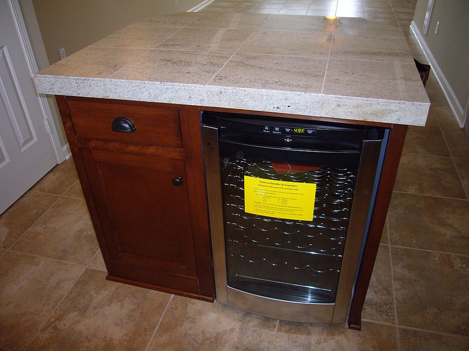 2nd image of 1516 SE Cutter Ln