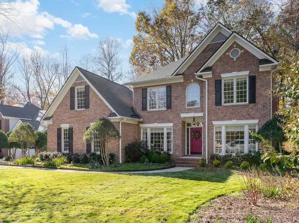 104 Rosecrans Ct, Cary, NC 27518