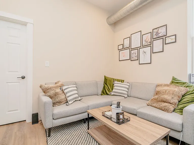 1447 W. Superior St. — Photo 3