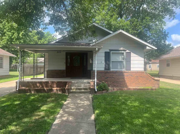 819 N C St, Arkansas City, KS 67005