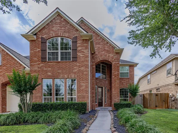 222 Trillium Dr, Sugar Land, TX 77479