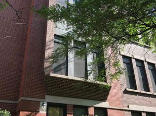 842 W 15th Pl, Chicago, IL 60608