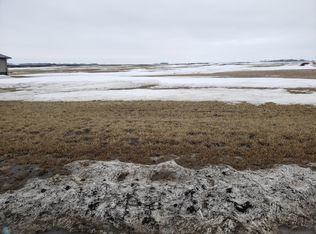 5 Harvest Ave, Devils Lake, ND 58301