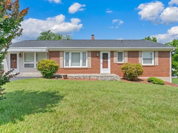 55 Tyree St, Rocky Mount, VA 24151
