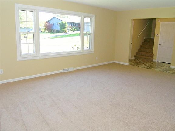 2nd image of 4503 Dogwood Cir