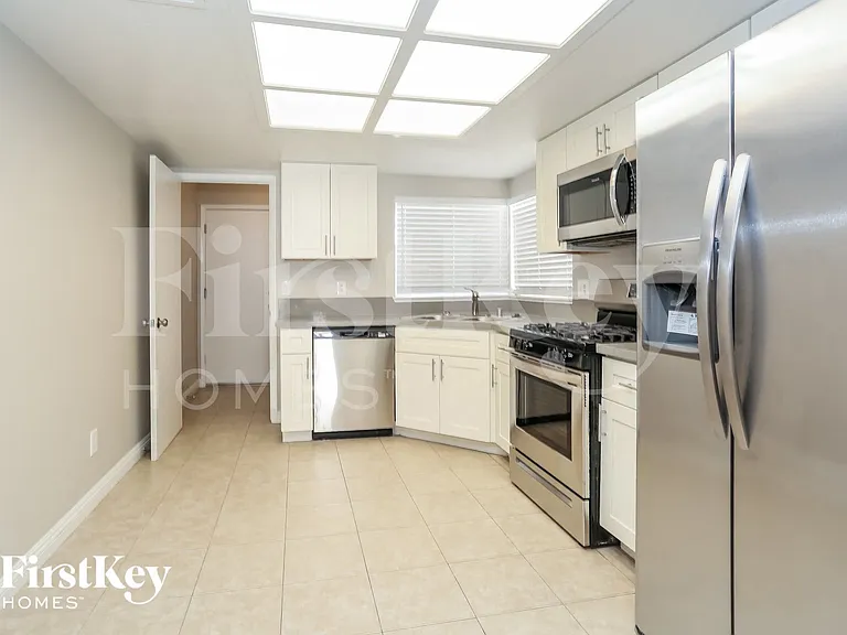 6612 Wheelbarrow Peak Dr — Photo 5
