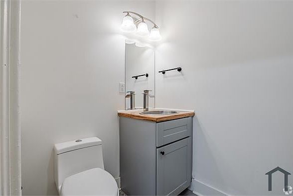 1st image of 452 2nd St