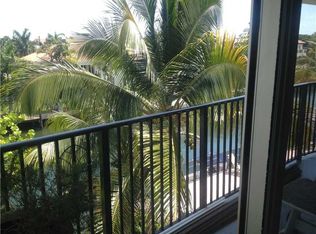 6855 Edgewater Dr APT 3C, Coral Gables, FL 33133