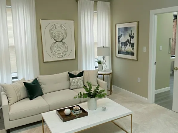 150-01 88th Avenue image 3 of 6